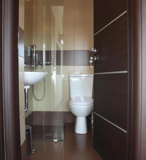 Номер Стандарт с Балконом, Pella Inn Hostel