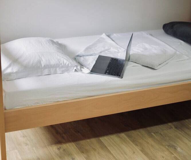 Кровать в Общей Комнате, Hostel Le Diablotin