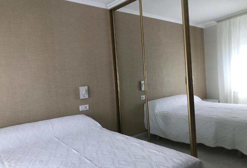 Апартаменты 1 Спальня Вид на Море, Hostal O Portiño