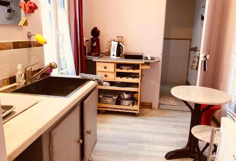 Номер Стандарт, Chambre Studio Le 42