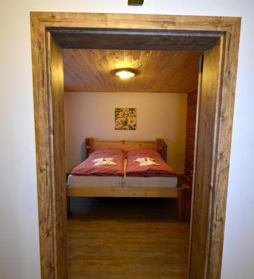 Standard room with outdoor bath, Penzion U Lípy