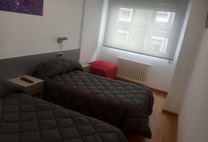 스탠다드 룸, Hostal Outarelo
