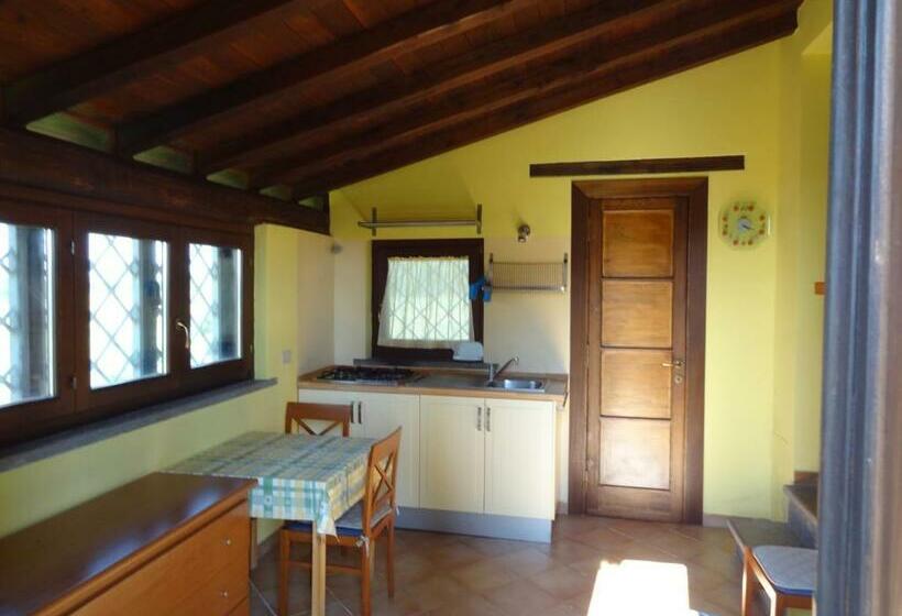 Апартаменты 1 Спальня Вид на Сад, Agriturismo Podere Bianca Maria