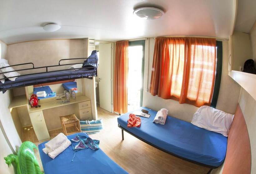 بانگلوی استاندارد, Hu Roma Camping In Town