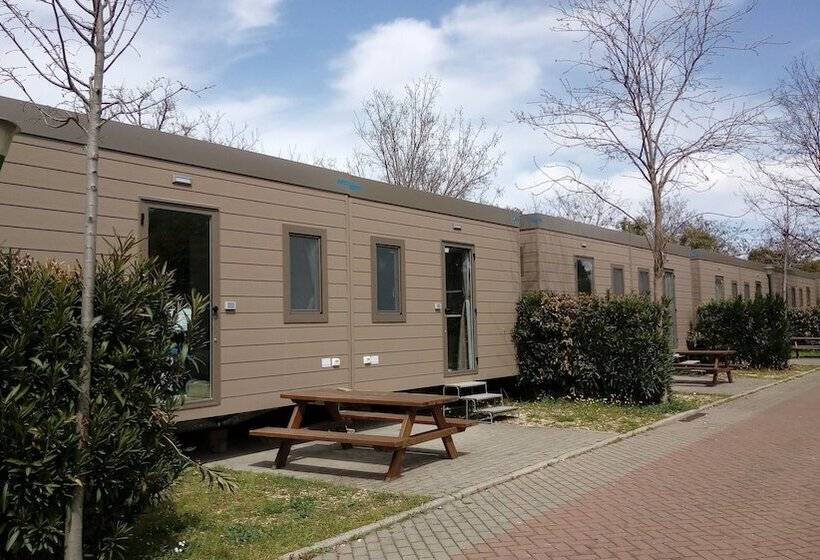 بانگلوی استاندارد, Hu Roma Camping In Town