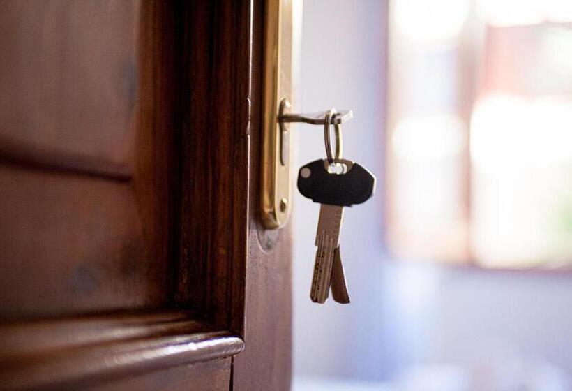 اتاق استاندارد, Brezza B&b