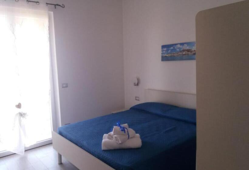 Номер Стандарт с Балконом, B&b Tra Cielo E Mare