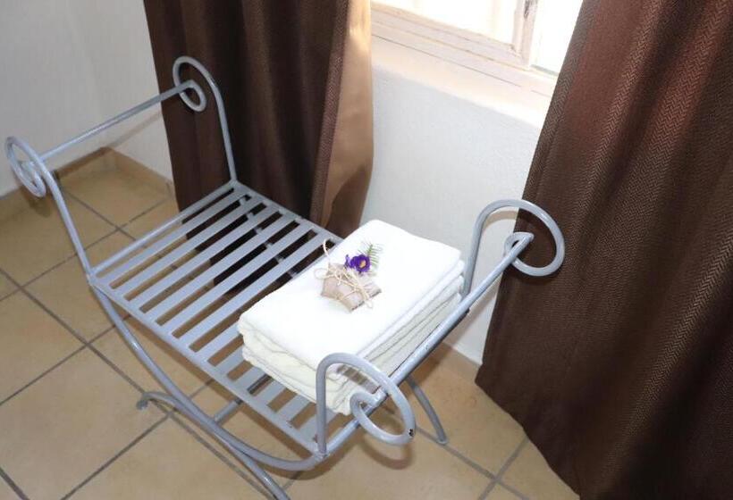 اتاق استاندارد, Habitaciones Samy