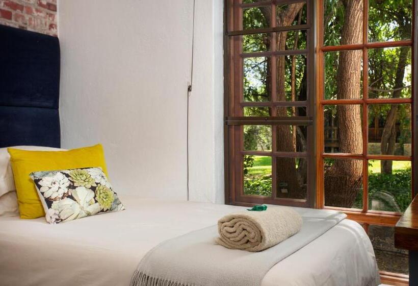 Семейный Номер, Tzamenkomst River Lodge