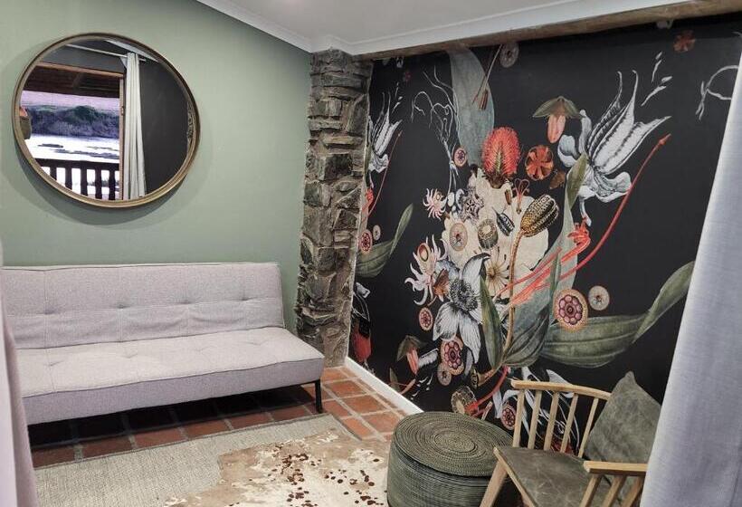 Люкс Комфорт, Tzamenkomst River Lodge
