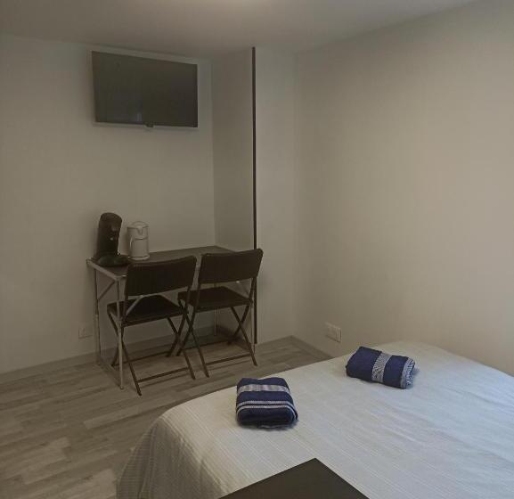Студия Стандарт, 16 Rue Des Déportés