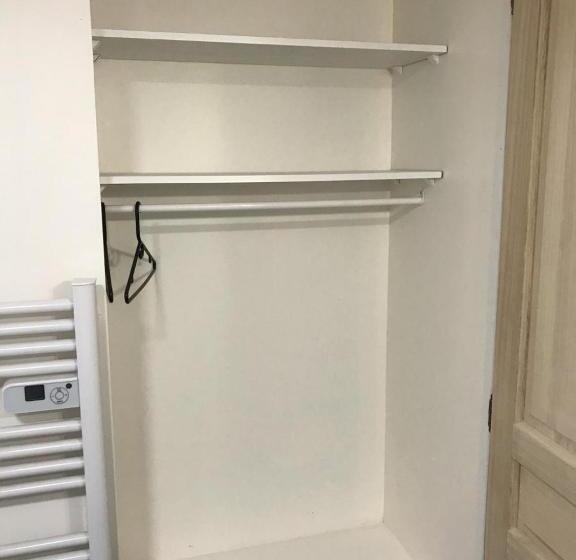 Студия Стандарт, 16 Rue Des Déportés