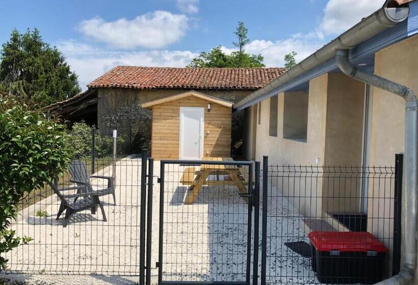 Апартаменты 1 Спальня Вид на Сад, La Petite Ferme De Pouillon   Parc Animalier   Aire De Loisirs