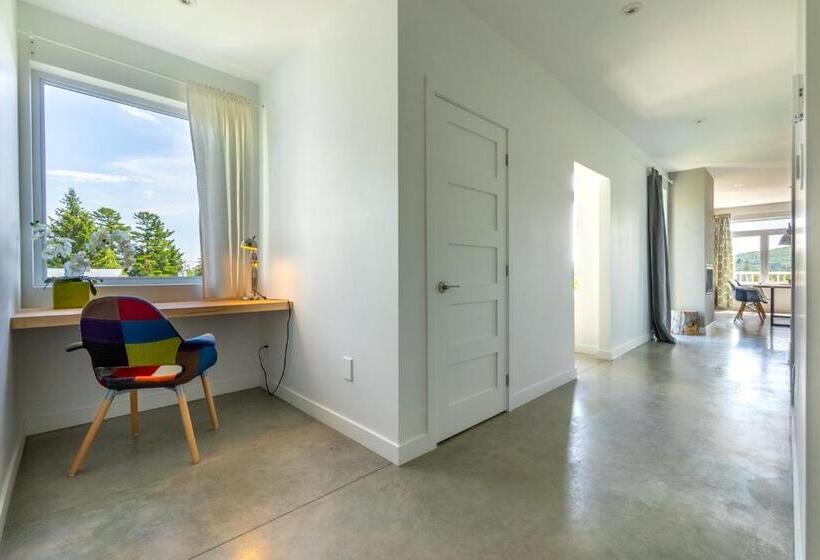 Апартаменты 1 Спальня с Балконом, Hôtel Appartements De La Gare