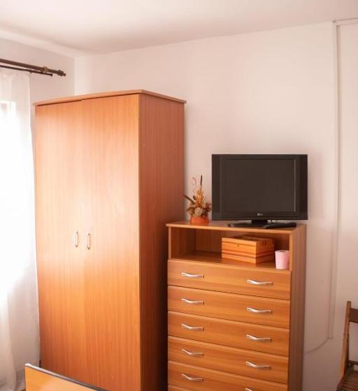 스탠다드 트리플 룸, Sport Hostel Cluj