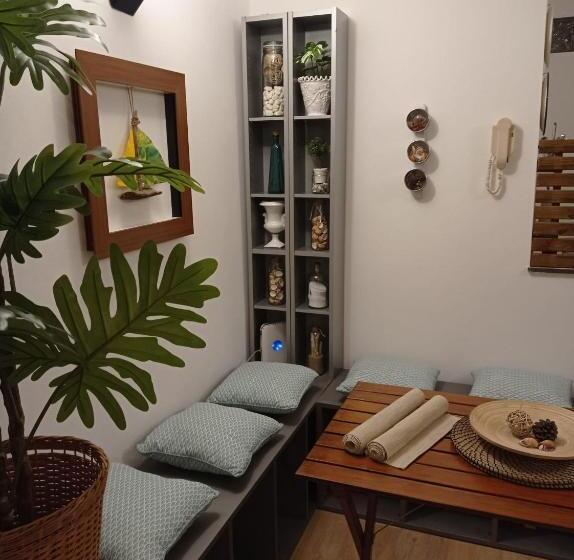 スタンダードスタジオ, A Casa Di Andrea E Lucia