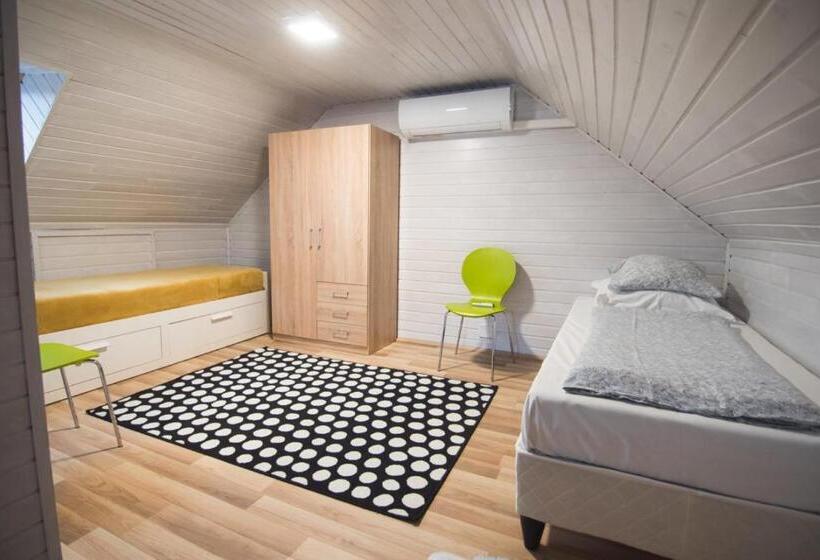 Апартаменты 2 Спальни, Natúra Panzió&apartmanház