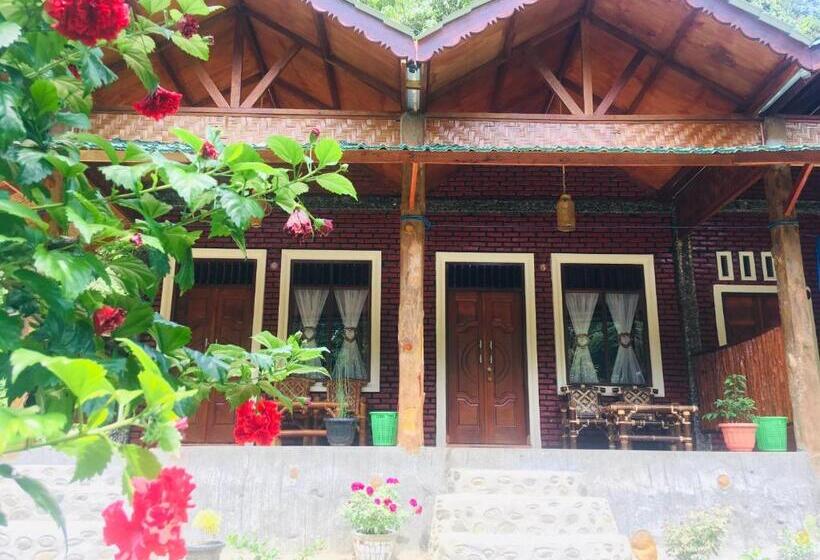 اتاق استاندارد با چشمانداز باغ, Sahnan Guest House