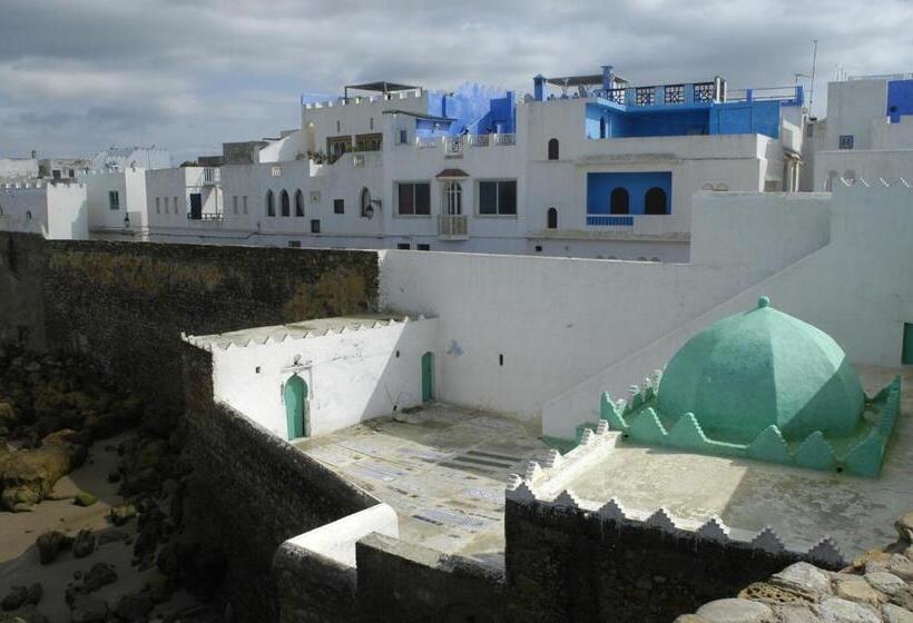 اتاق استاندارد, Darmimouna