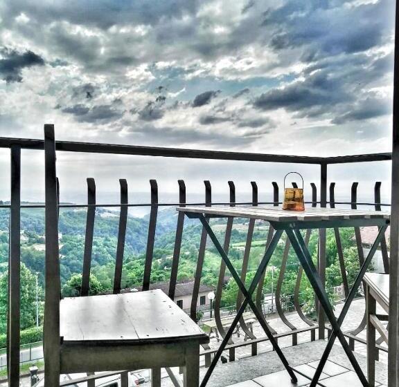 带大床的豪华间, Villa Belvedere Langhe