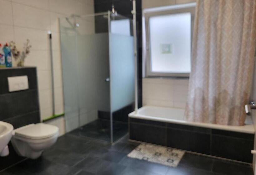 ‫غرفة فردية مزودة بتراس, Seelze Letter Monteurzimmer / Apartment / Messezimmer