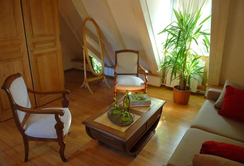 Люкс, Le Manoir Du Rocher