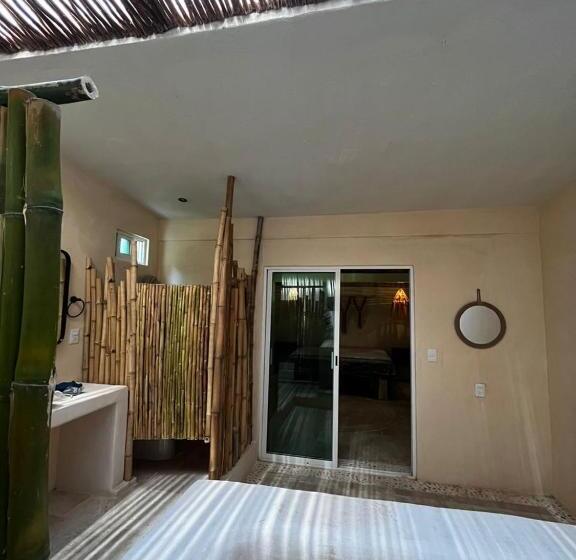 חדר סופריור עם מיטת קינג, Rojo Manglar Acapulco