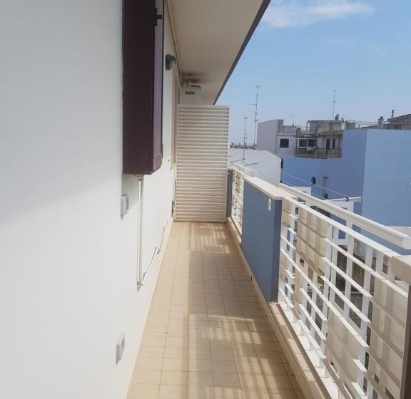 Family Suite, La Casa Di Mariagrazia Rooms Con Cucina Condivisa E Terrazza