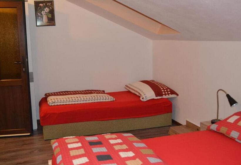 Люкс 3 Спальни, Apartment Holiday Lungötz