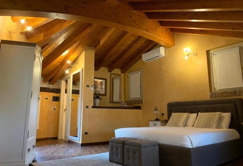Номер Стандарт, Quinta Quadra