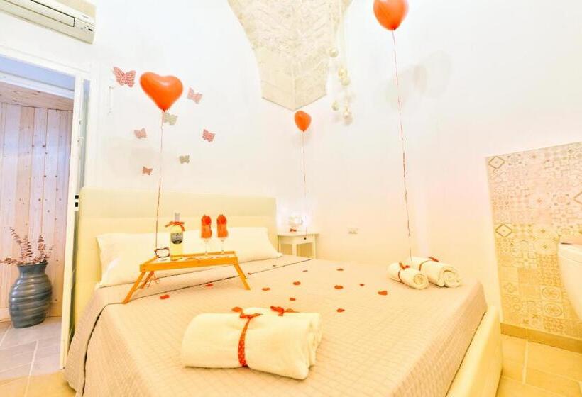 Полулюкс с Гидромассажем, Trullo Suite