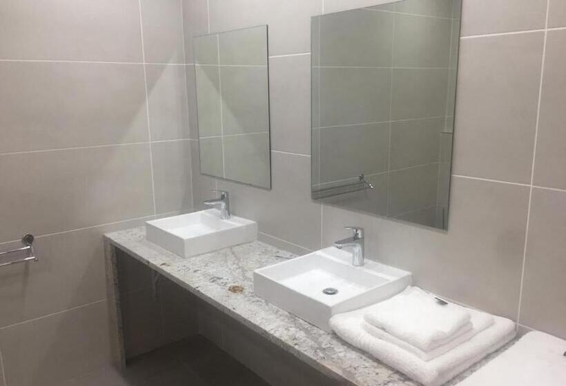 Номер Стандарт Вид на Море с Балконом, Adam S Guest House