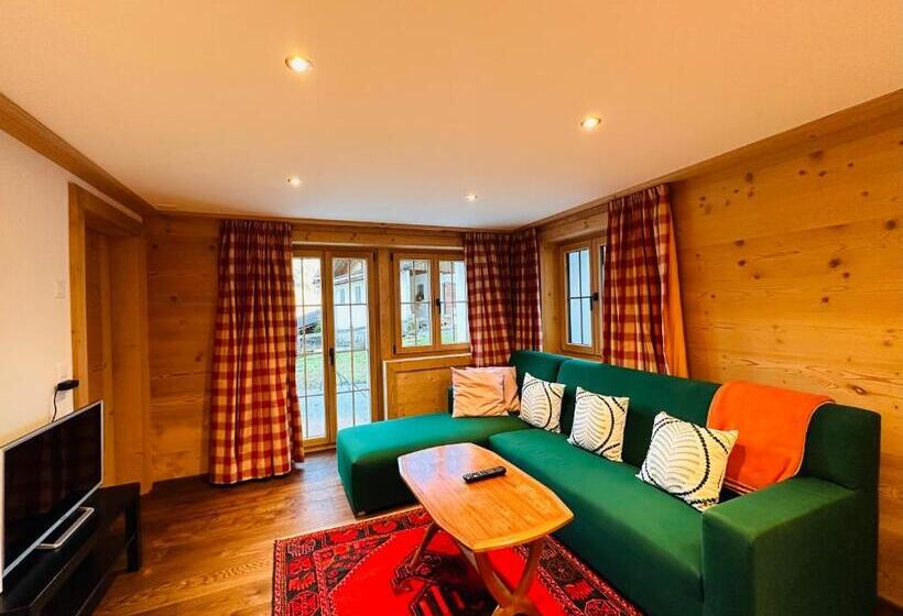 샬레, One Bedroom With Mountain And Garden View Ground Floor Of Chalet Solaria