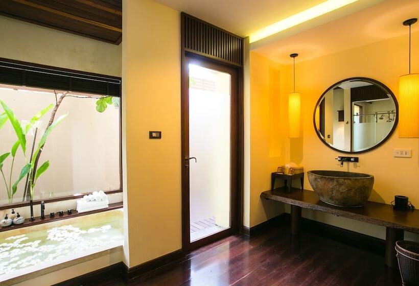 Номер Deluxe, Chantaramas Beach Resort, Koh Phangan