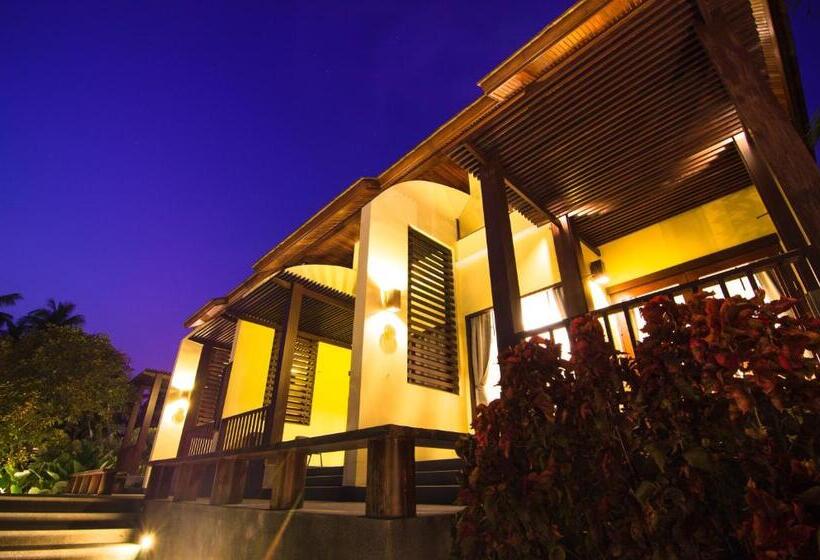 Номер Deluxe, Chantaramas Beach Resort, Koh Phangan