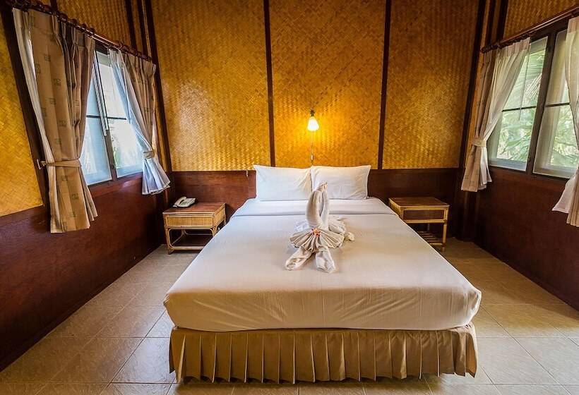 스탠다드 방갈로, Coco Palm Beach Resort   Sha Extra Plus