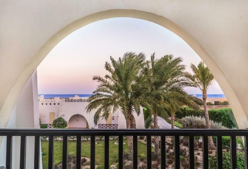 اتاق لوکس با چشم‌انداز دریا, Hilton Marsa Alam Nubian Resort