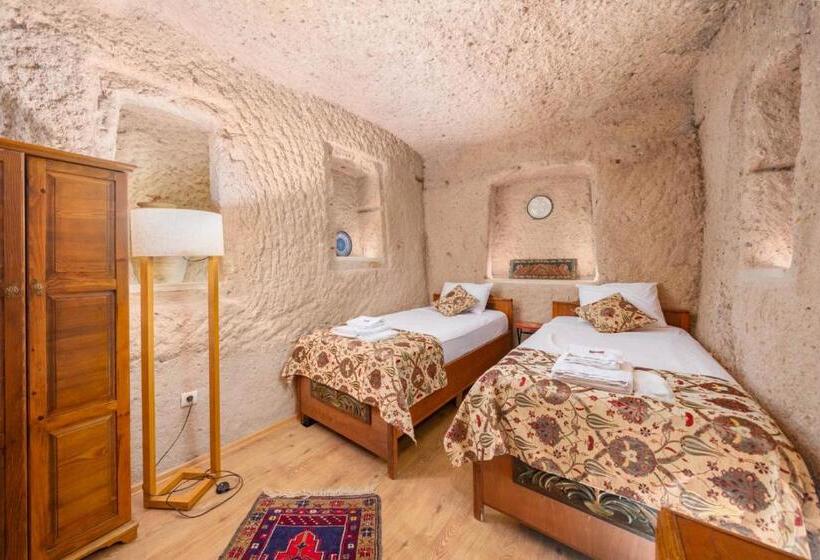 Family Suite, Taskonaklar