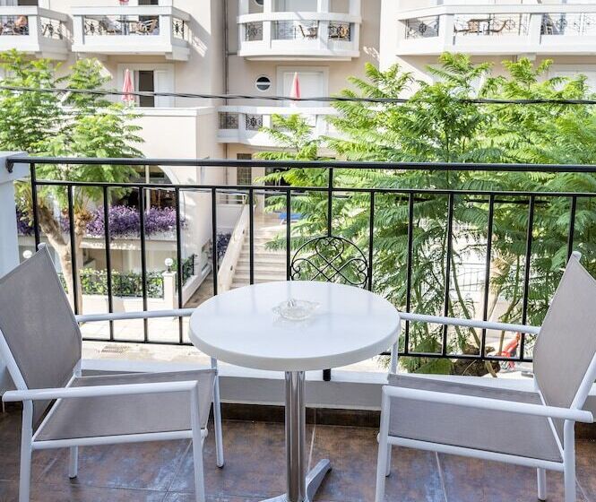 Студия Стандарт, Peridis Family Resort