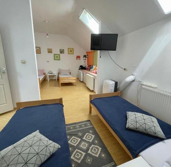 Family Suite, Casa Trandafirilor