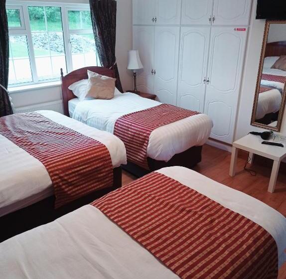 Четырехместный Номер Стандарт, Rockfield Manor B&b, Knock