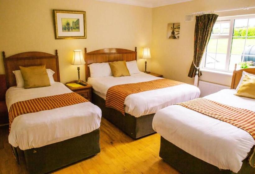 Четырехместный Номер Стандарт, Rockfield Manor B&b, Knock