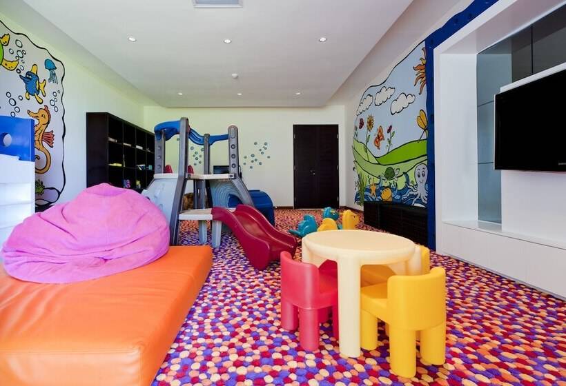 Вилла 5 Спален, The Edge Bali