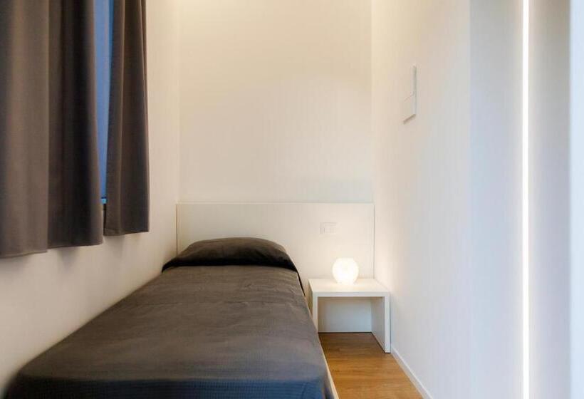 バルコニー付きスタンダードトリプルルーム, B&b Del Corso
