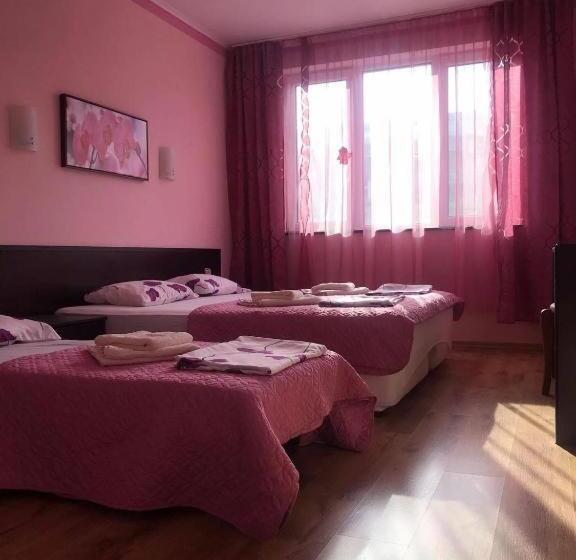 آپارتمان 2 خوابه, Central Plaza Apartment