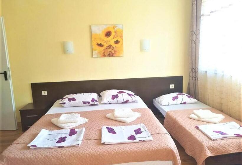 آپارتمان 2 خوابه, Central Plaza Apartment