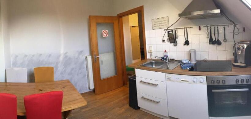 Номер Стандарт Совместная Ванная, Dormitorium Kaarst Wohnraum Auf Zeit