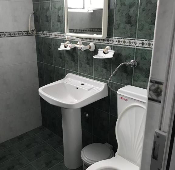 غرفة قياسية رباعية, Milena`s House