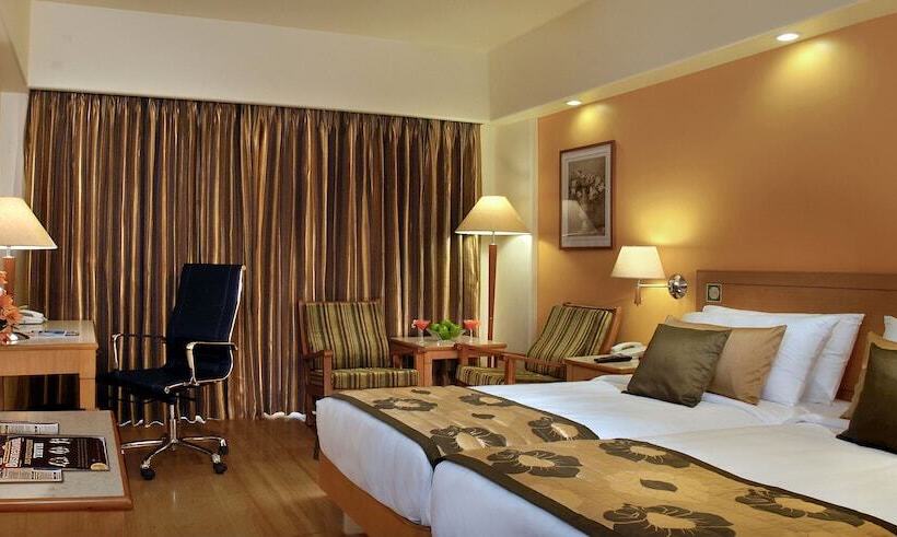 Номер Deluxe, Acron Candolim Regina