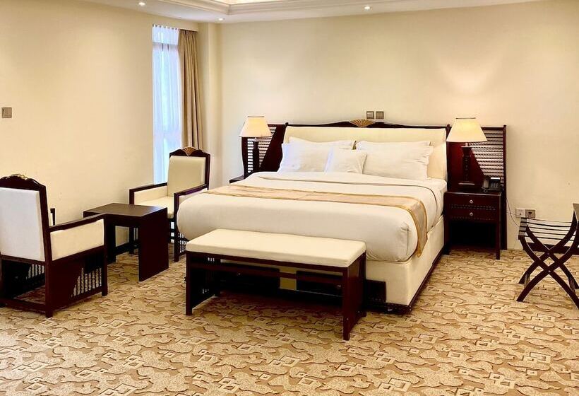 Deluxe Zimmer, De Leopol